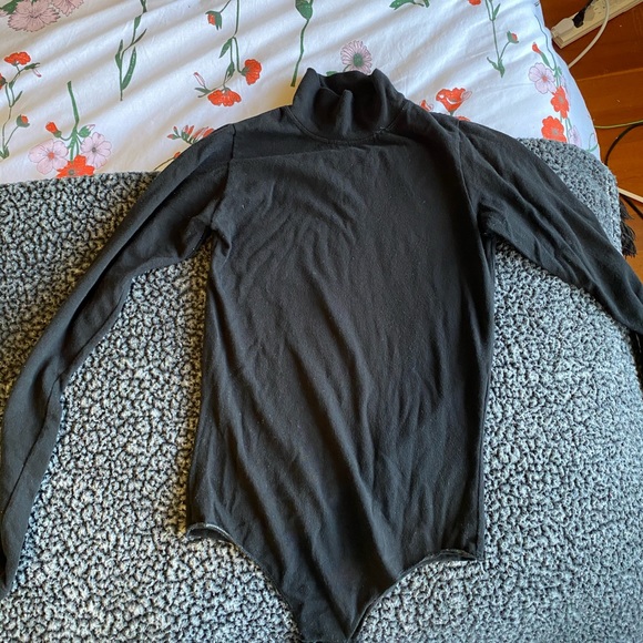 Kendra Bodysuit Brandy Melville - Picture 2 of 4